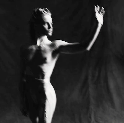 Christine and the Queens - Paranoïa, Angels, True Love
